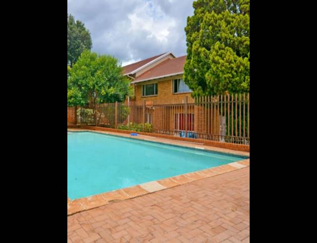2 BEDROOM APARTMENT FOR SALE IN WINDSOR EAST